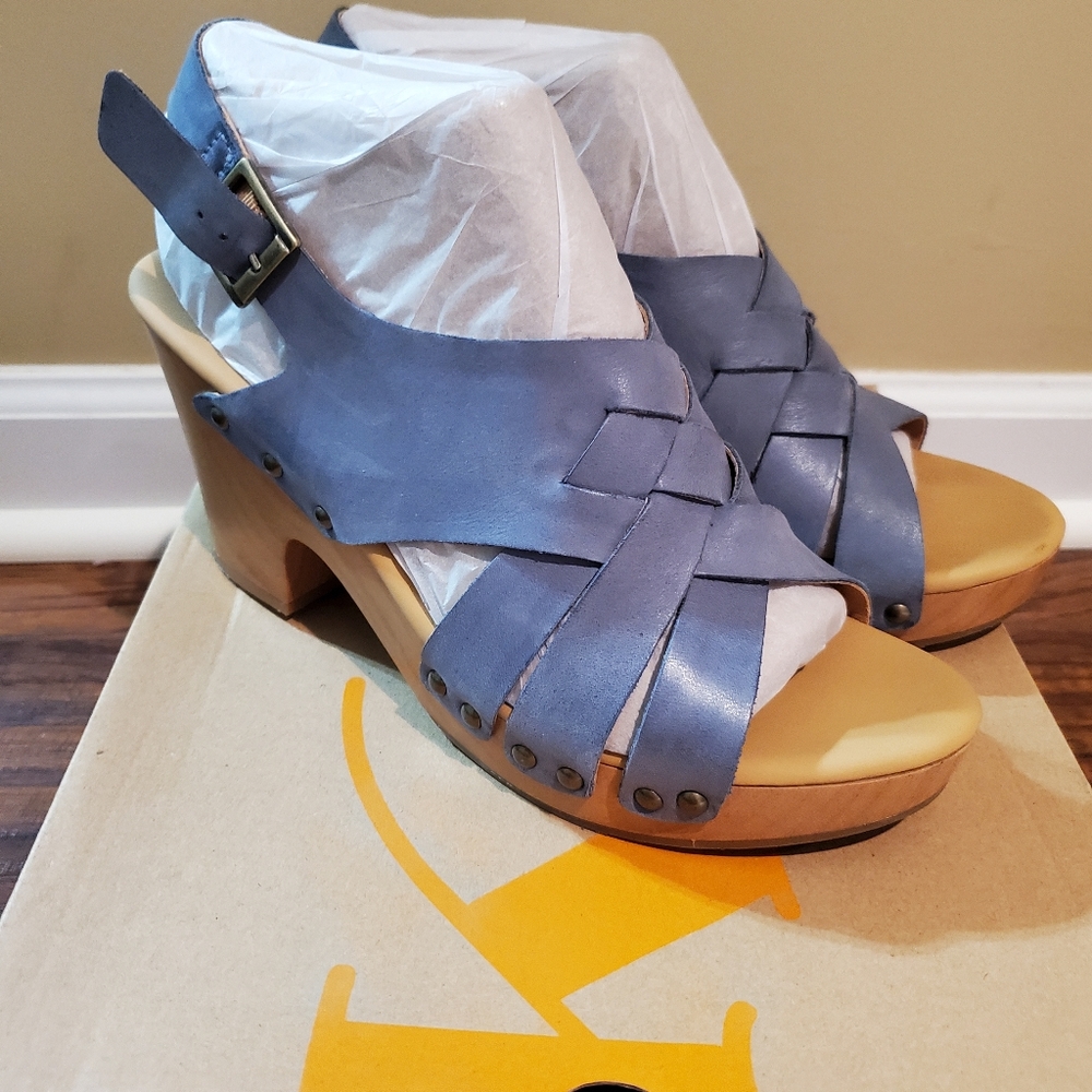 Korks Sandals